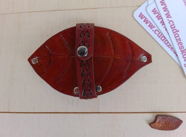 Etui na karty płatnicze liść ze skóry