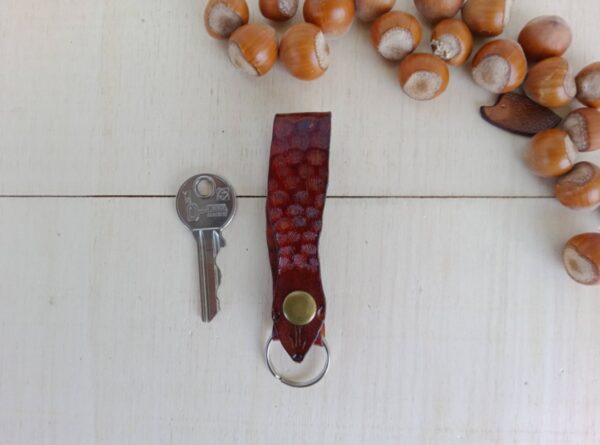 Skórzany brelok na klucze Wąż