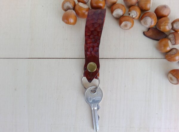 Skórzany brelok na klucze Wąż